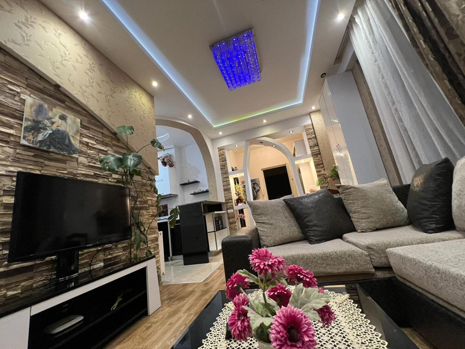 Cozy Apartment In The City Center Mtatsminda ティビリシ エクステリア 写真