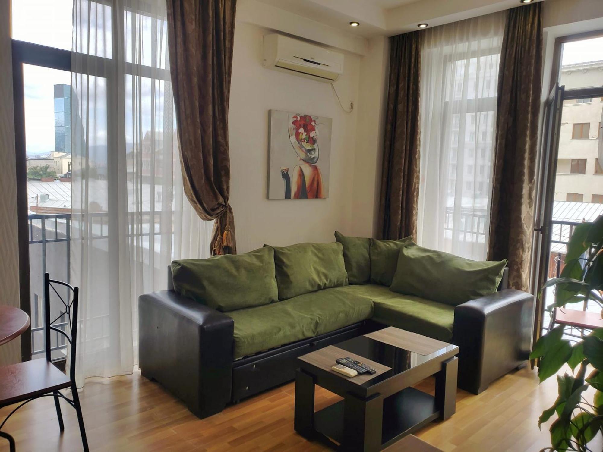 Cozy Apartment In The City Center Mtatsminda ティビリシ エクステリア 写真